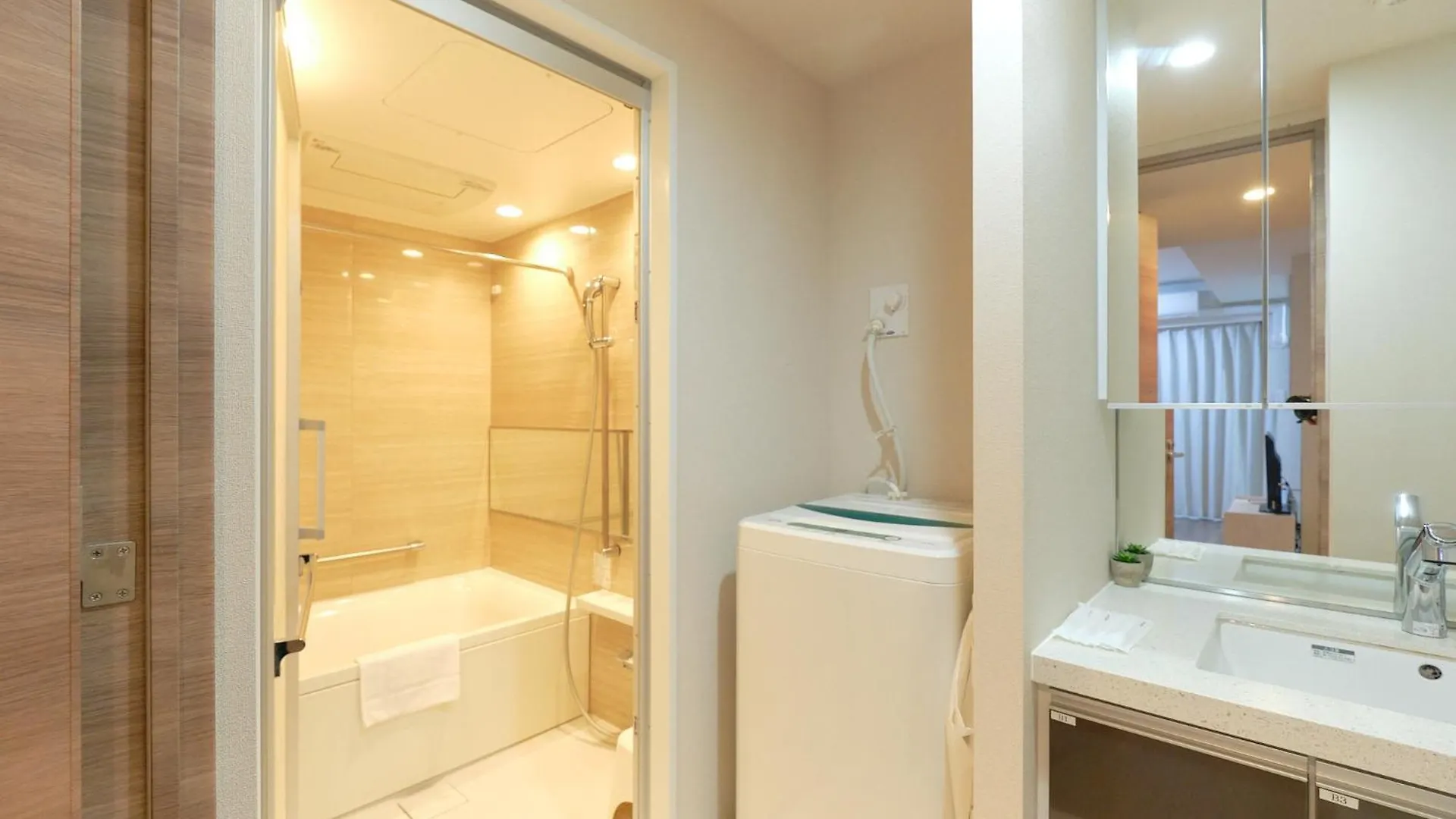 Hiz Hotel Ginza Tokyo 0*,  Japan